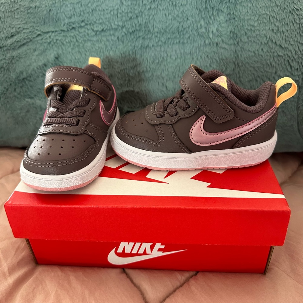 LIKE NEW! Gray & Pink Nike Court Borough Low 2; Baby Sz. 5c